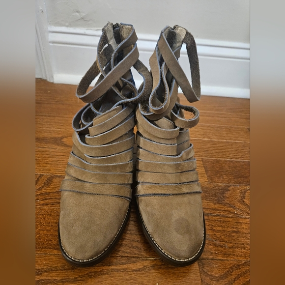 Free People Sz 40 US 9 Brown Hybrid Leather Strappy Ankle Boots Heeled Booties - Picture 3 of 9